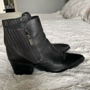 Black Kenneth Cole Reaction leather ankle boot